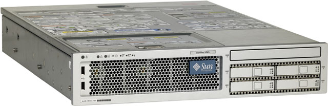Sun-V245-Server-Front-View-7-1-2-2-3-1-3-1-1-1.jpg